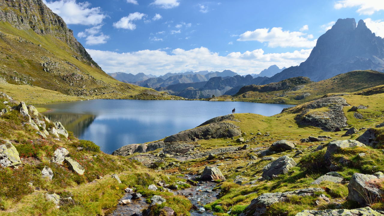 Guía del GR11: La Senda Pirenaica de mar a mar (Etapas y Consejos)